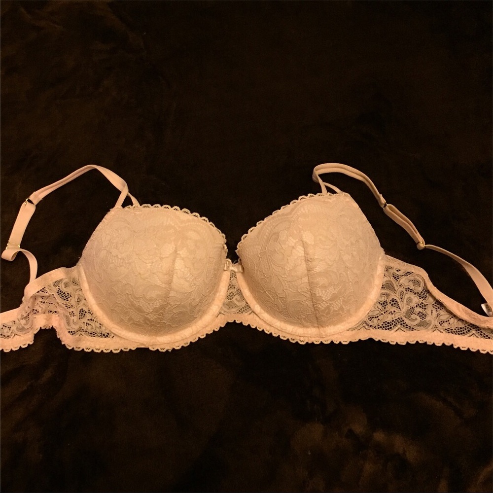Lacy push up bra